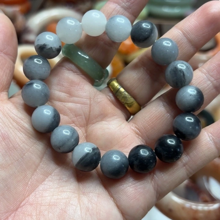 石英岩玉合金颈饰