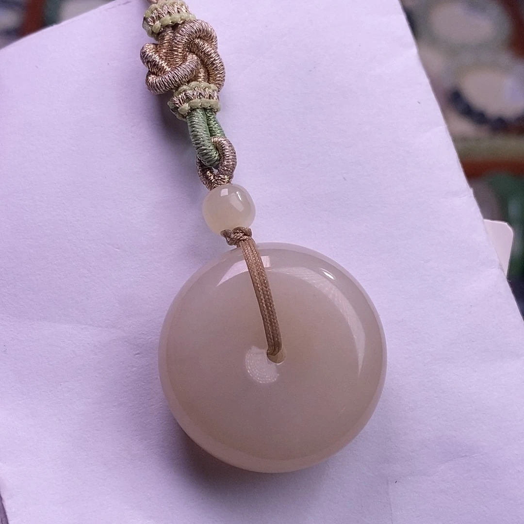 颈饰未镶嵌和田玉精品浓藕粉平安扣