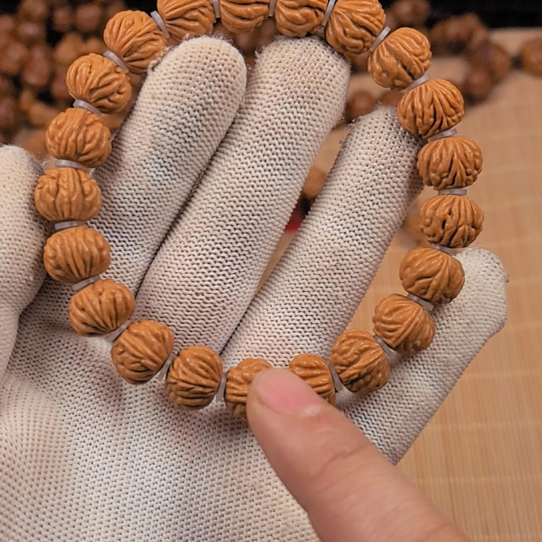 桃核吊坠小金豆手串