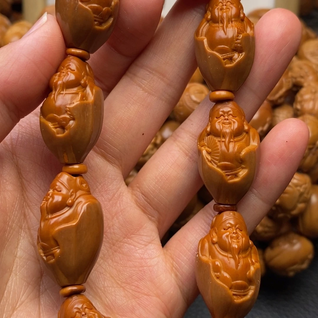 橄榄核手串包衣财神