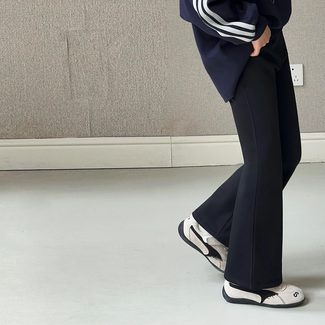 现货「UNO AUTUNNO」【跃动】磨毛瑜伽料女中大童瑜伽长裤GQ1677