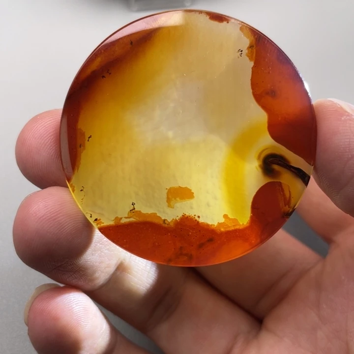 玛瑙/玉髓颈饰未镶嵌穿**空