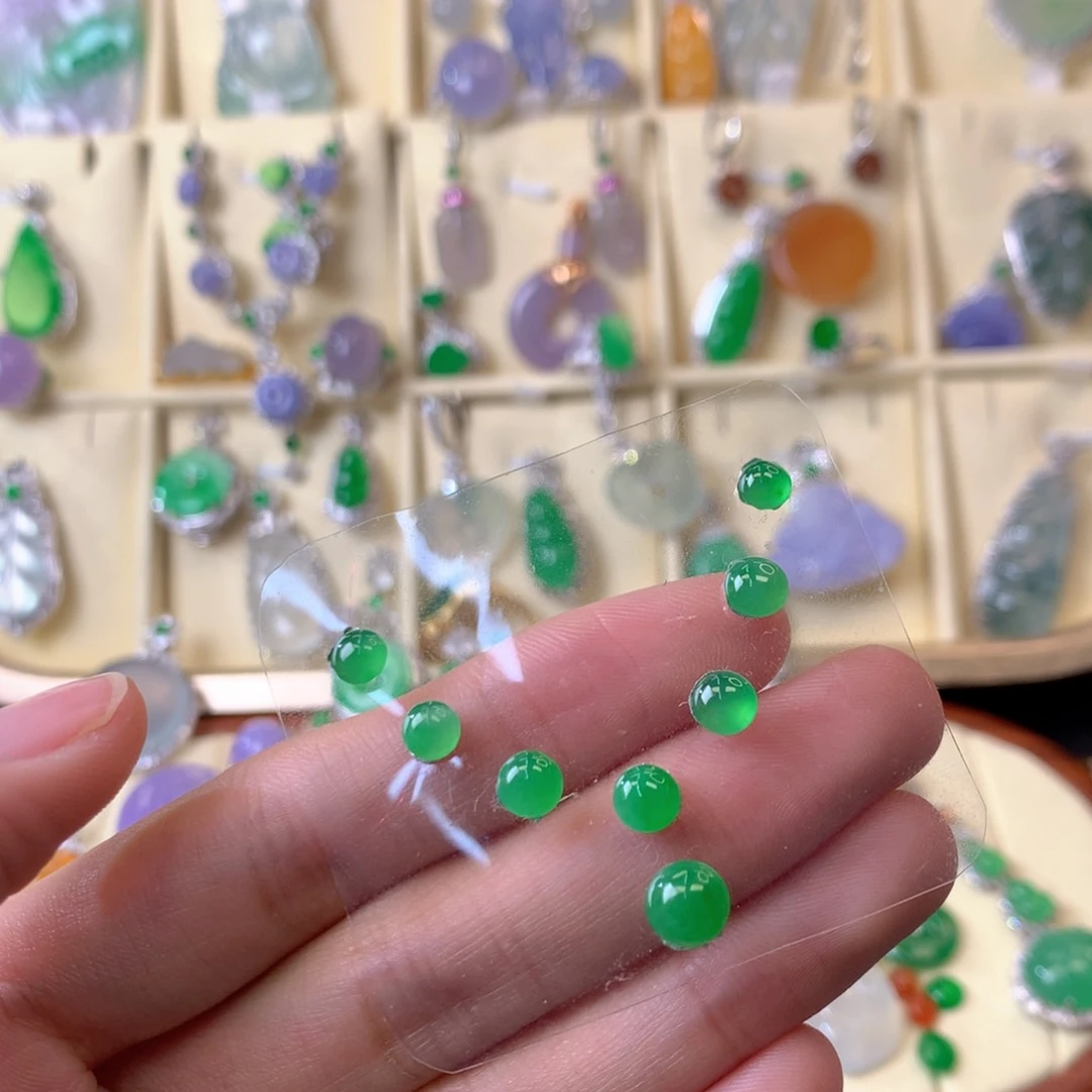 翡翠吊坠(不含链)未镶嵌裸石