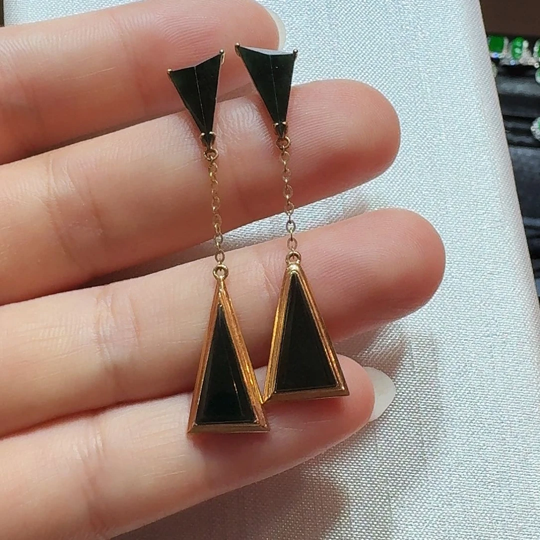 18K金镶嵌翡翠耳饰