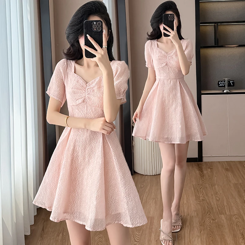 温柔风收腰连衣裙女小个子2025夏季新款高级感法式甜美粉色a字裙