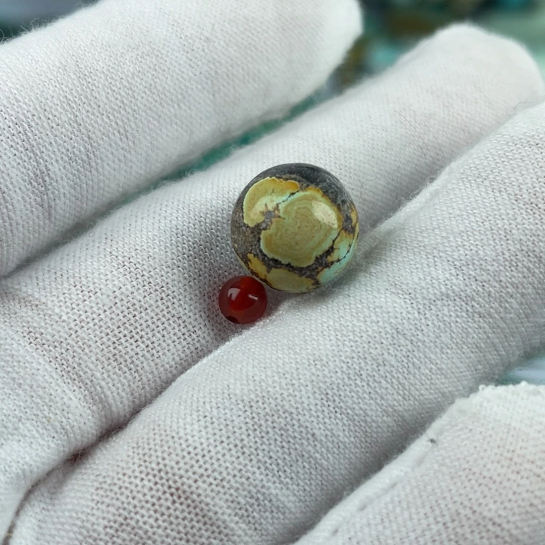 雨***潇南红玛瑙未镶嵌配饰