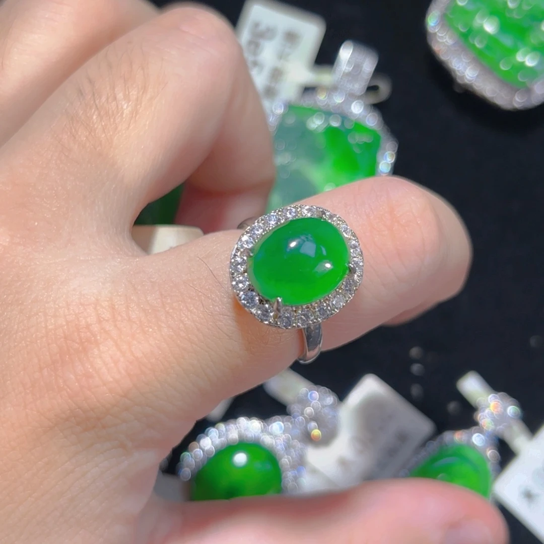 翡翠银S925镶嵌颈饰蛋面