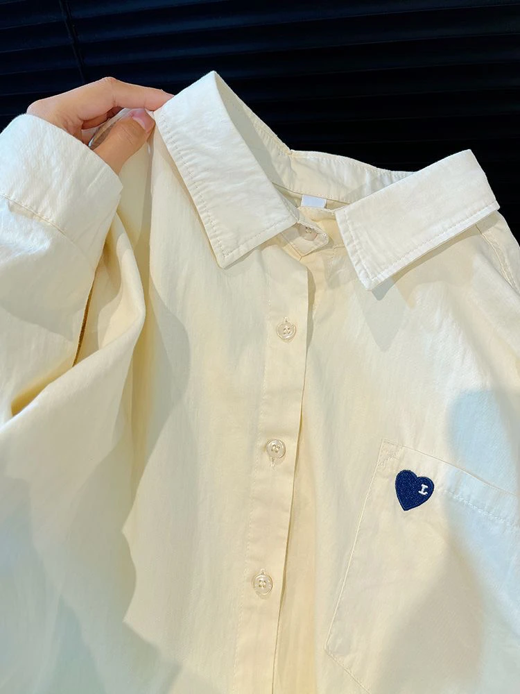 蓝色长袖衬衫女2025春秋季新款别致口袋小爱心刺绣小众外搭衬衣潮