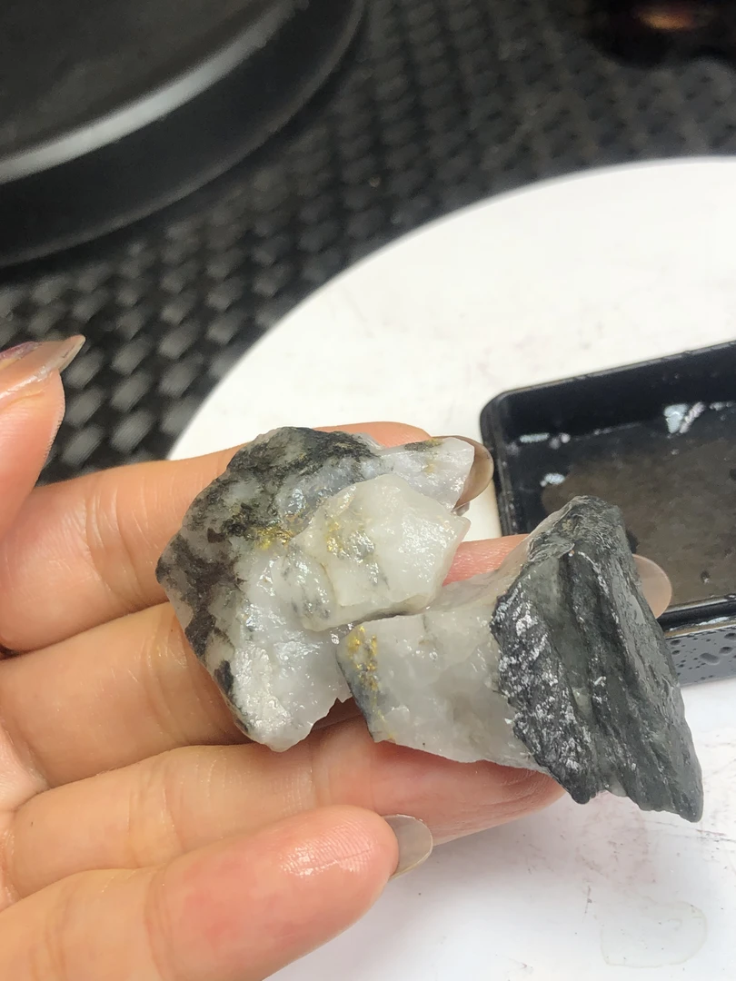 韩23.7g金达莱天然矿标