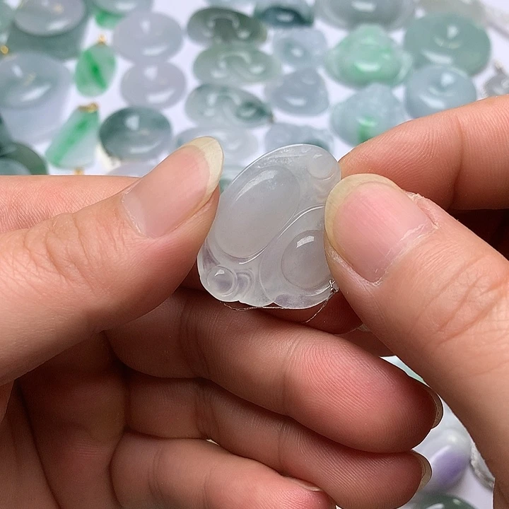翡翠未镶嵌颈饰天然翡翠