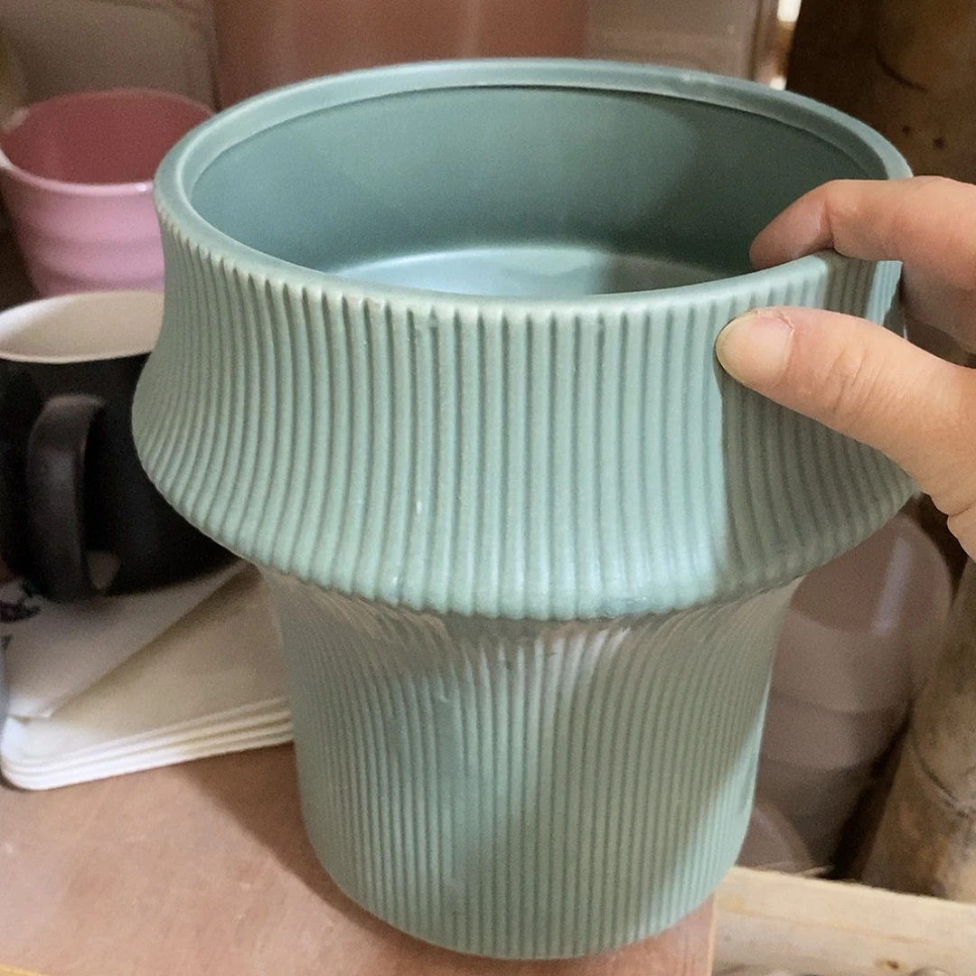 杯子陶陶盆有孔 瑕疵介意勿拍