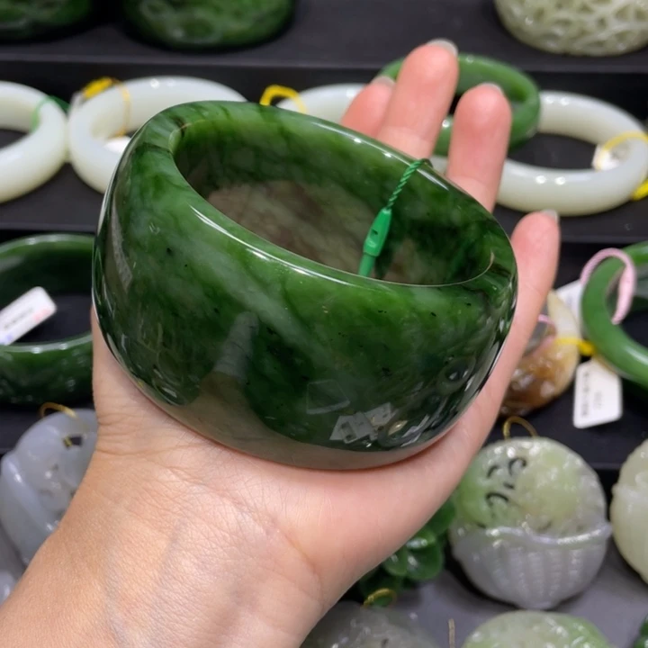 和田玉手镯64圈口 编号57未镶嵌