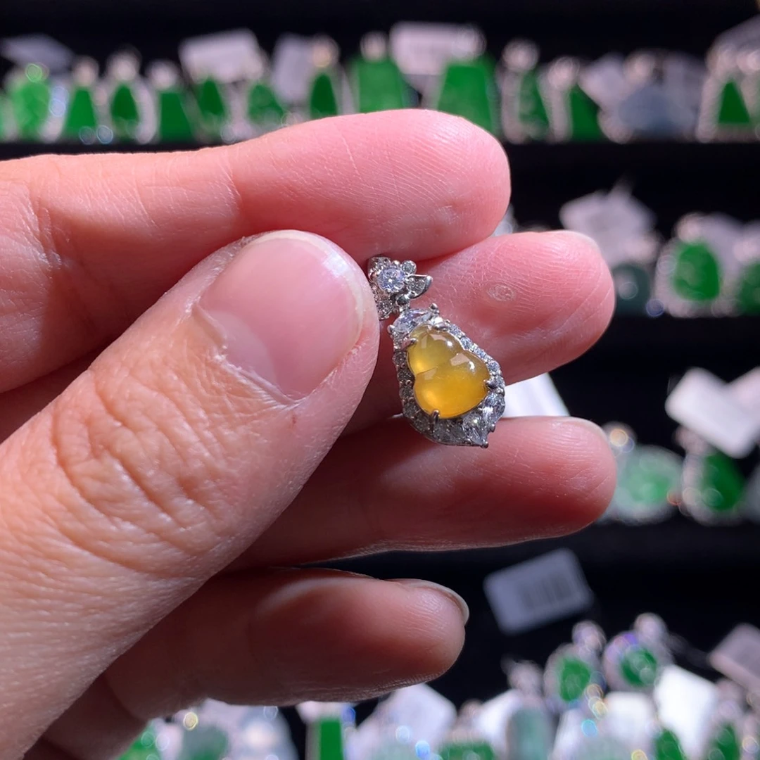 【闪购商品】颈饰银S925镶嵌翡翠