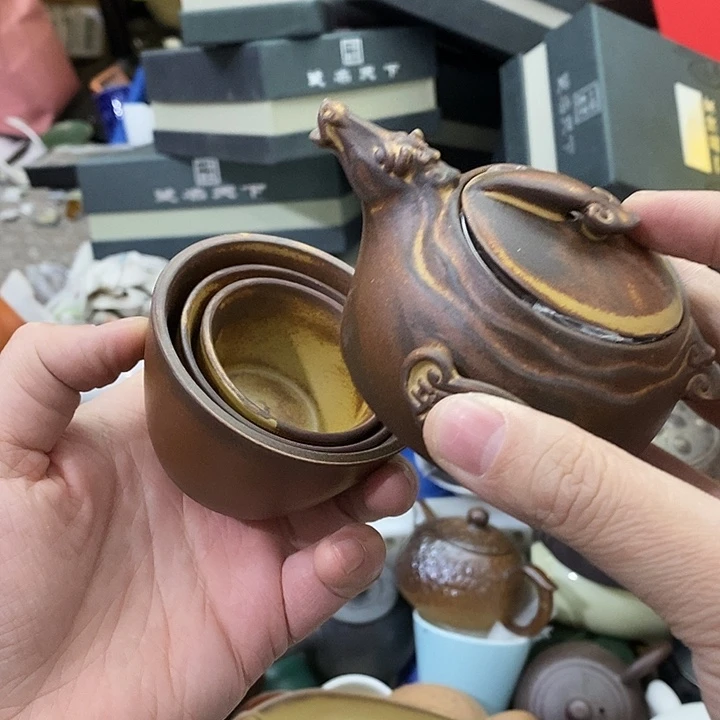 陶瓷艺术品及陶瓷制品