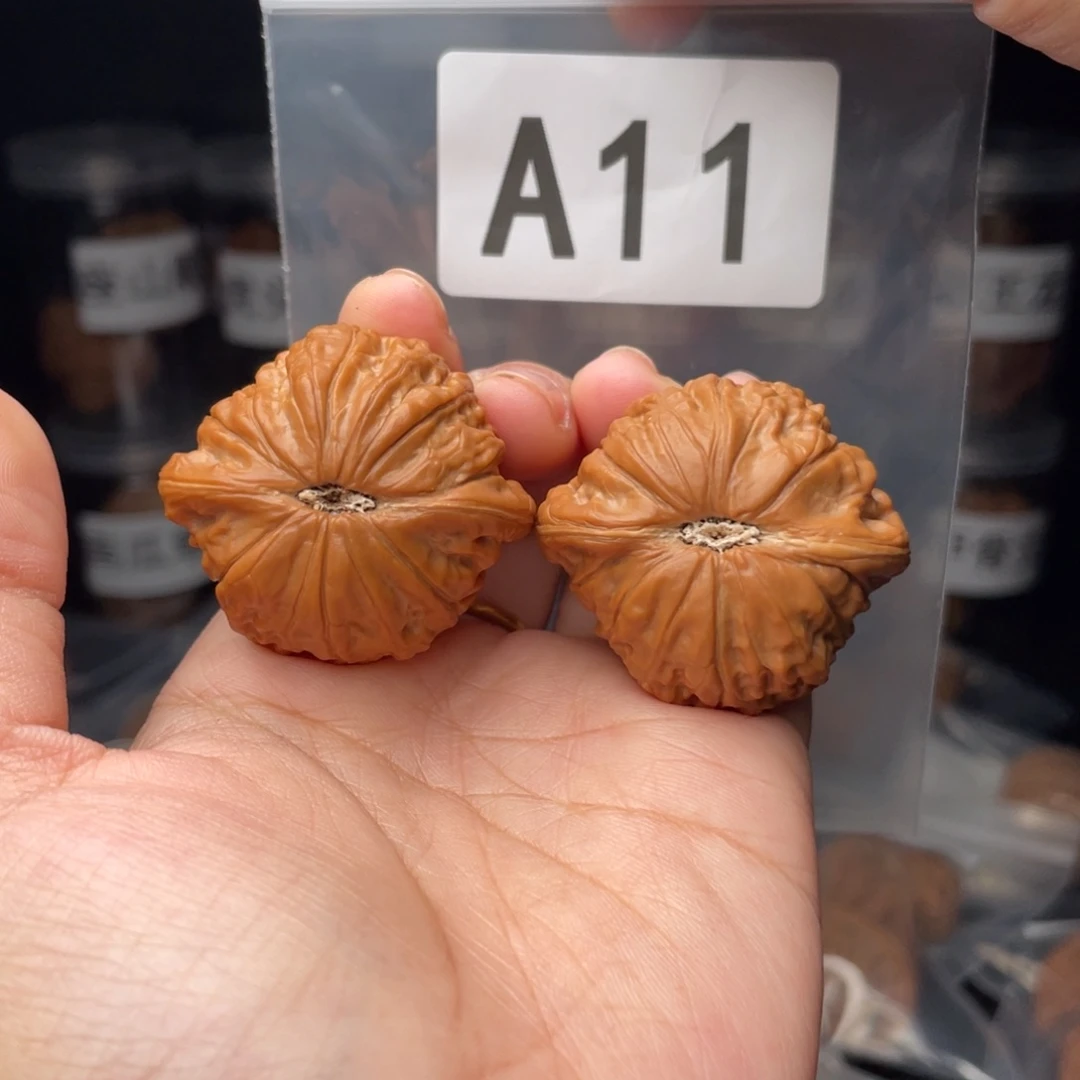 文玩核桃把件40铁锤