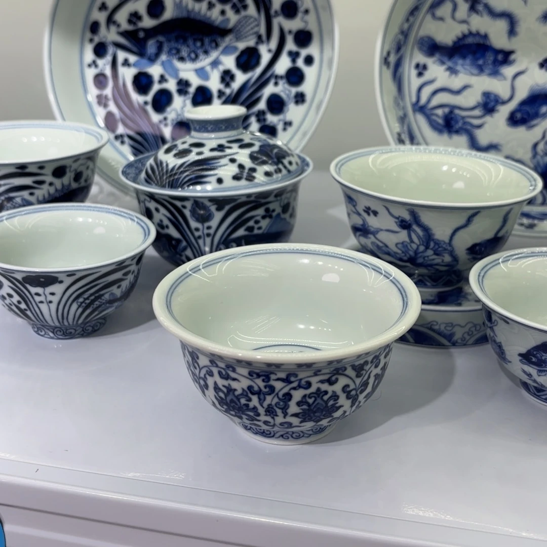 尹***勇景德镇陶瓷一件套