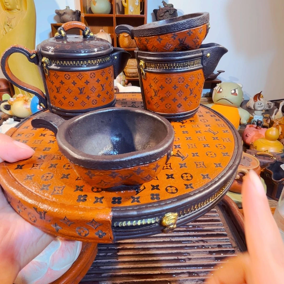 阿***珂紫砂茶叶盒纯手工制作过程就是