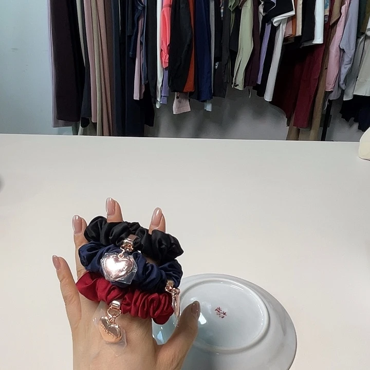 瓷片3个。。。。。。。。。。。。。。。。。