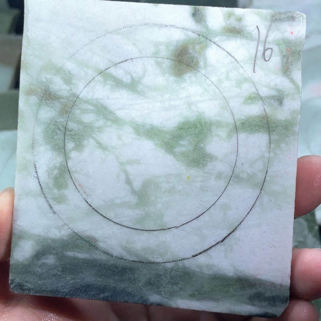 独山玉未镶嵌定制手镯