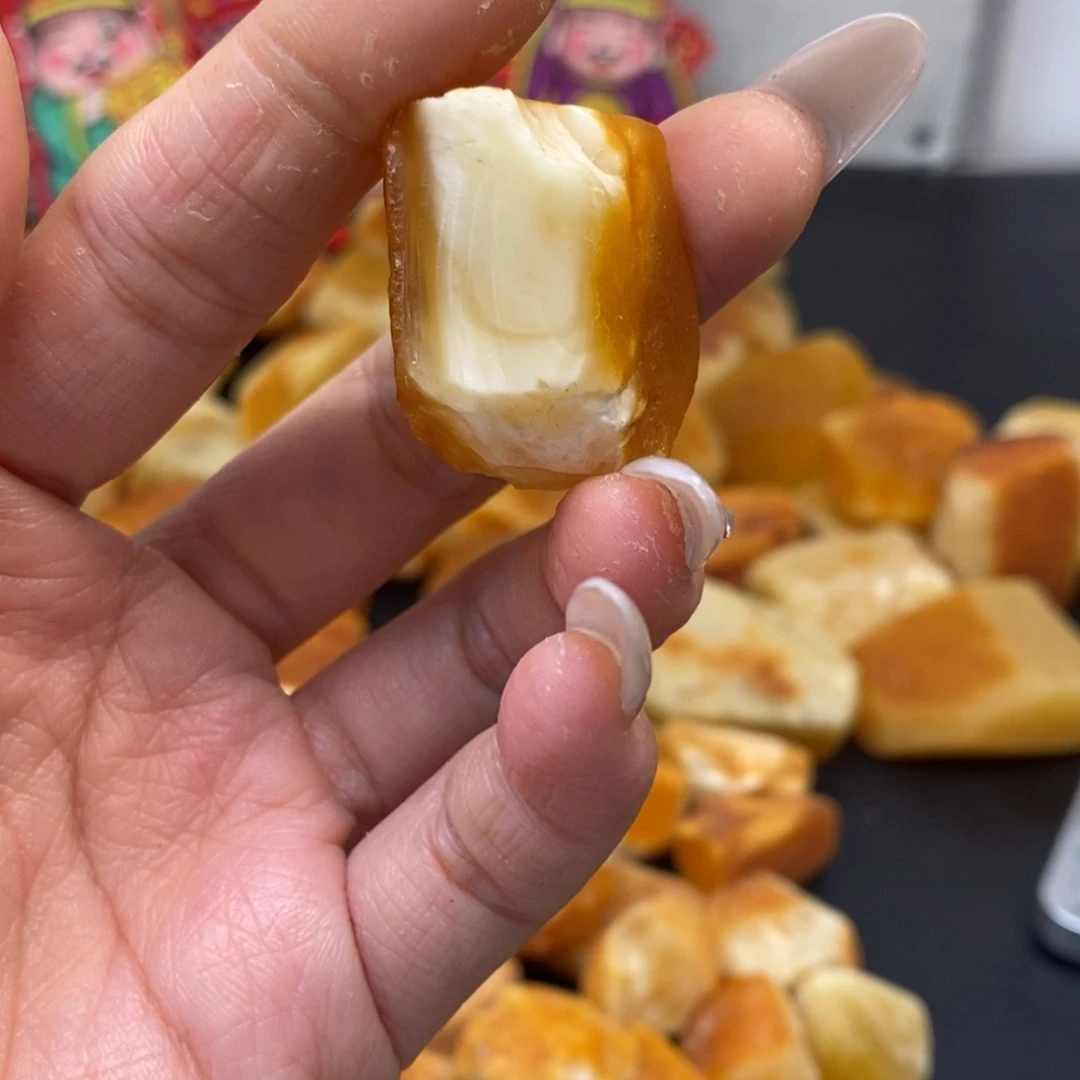 定制琥珀未镶嵌?*天然蜜蜡原石加工不退不换