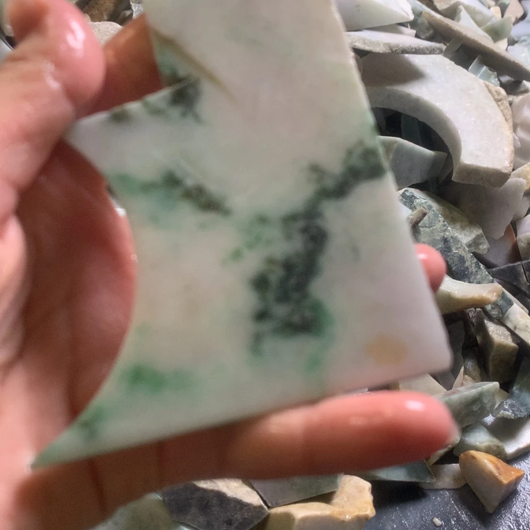 翡翠颈饰未镶嵌缅甸翡翠