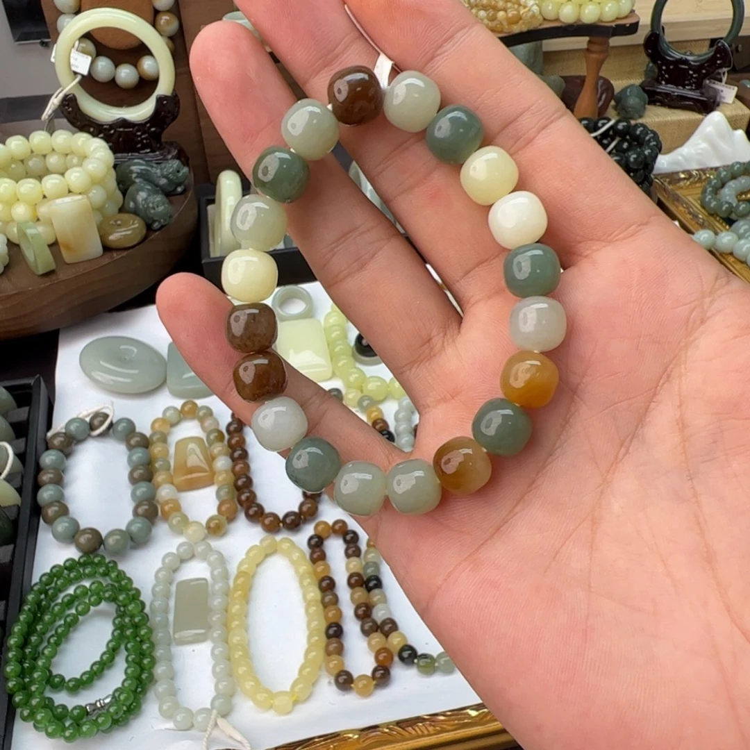 和田玉未镶嵌手链卡10多宝