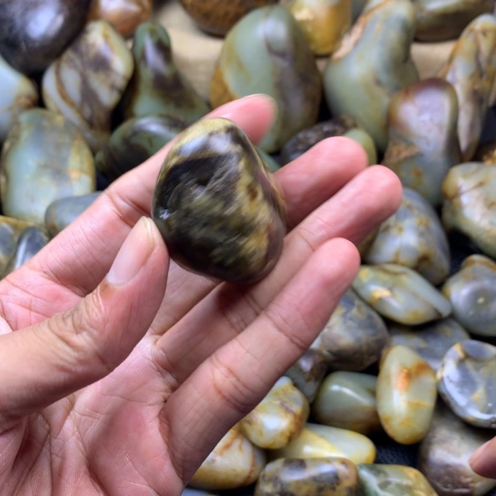 醒***悟颈饰未镶嵌和田玉