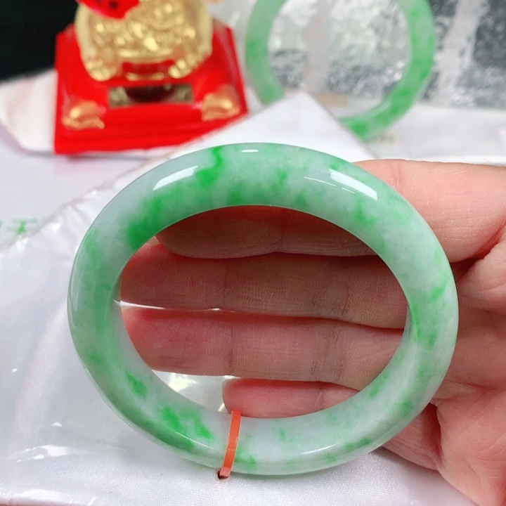 未镶嵌手镯翡翠   编号0136 正圈53+