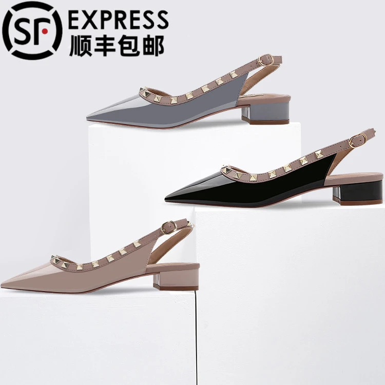 柳丁尖头铆钉单鞋法式粗跟凉鞋女夏季一字带包头外穿凉鞋时装百搭