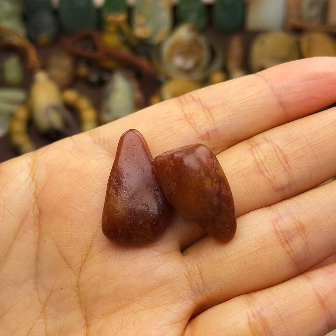 闲***鱼岫岩河磨玉（透闪石质玉）未镶嵌颈饰