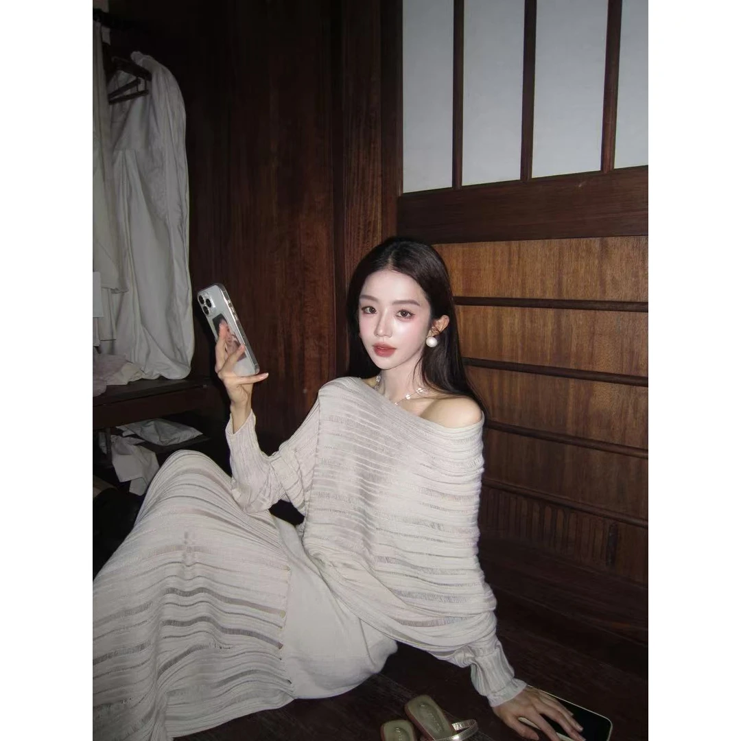 ELEVEN《云水谣》初秋时尚百搭气质带袖斗篷设计套装