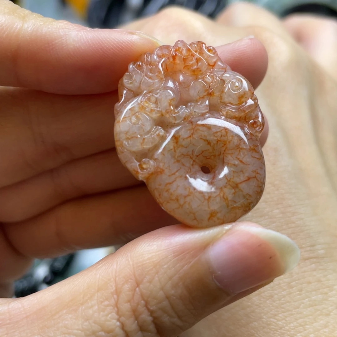 翡翠颈饰未镶嵌牌子