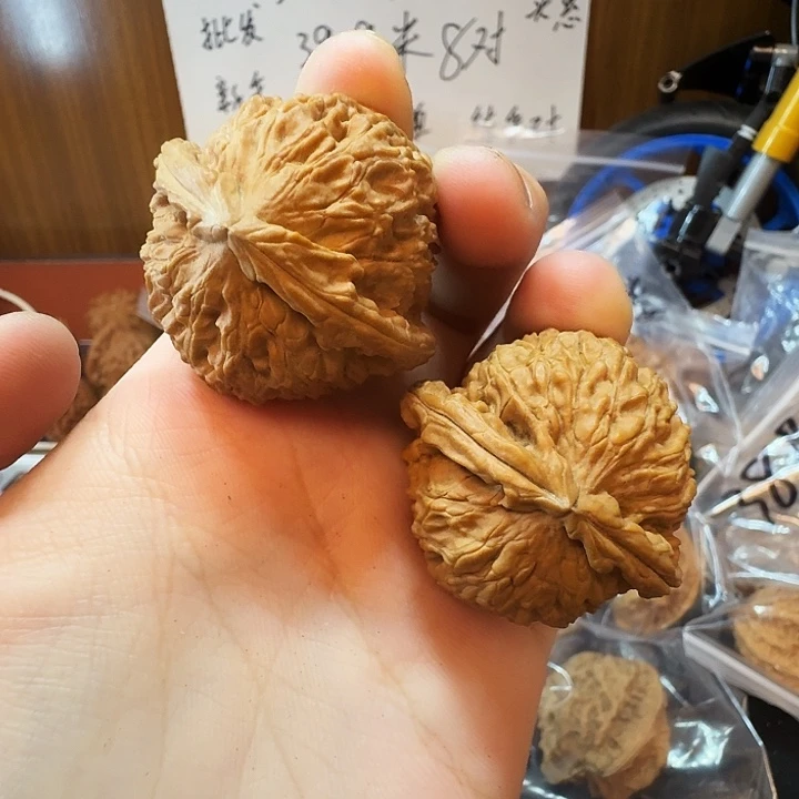 桃核吊坠39尺三角白