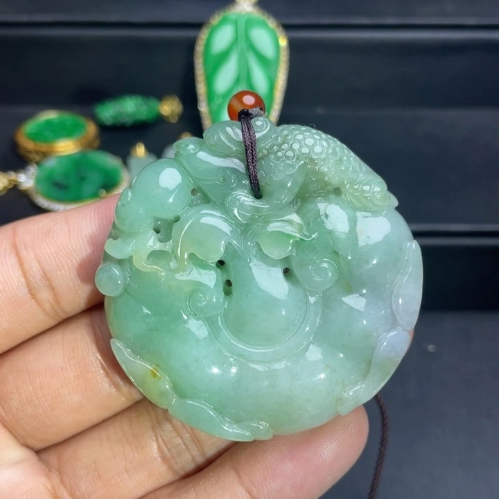 翡翠未镶嵌吊坠(不含链)