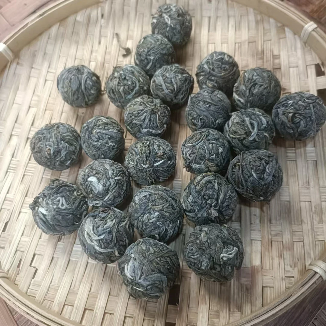 【20号】8克*30颗   2023年 帮骂大雪山大树混采 生茶龙珠