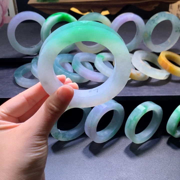 定制翡翠翡翠手镯未镶嵌