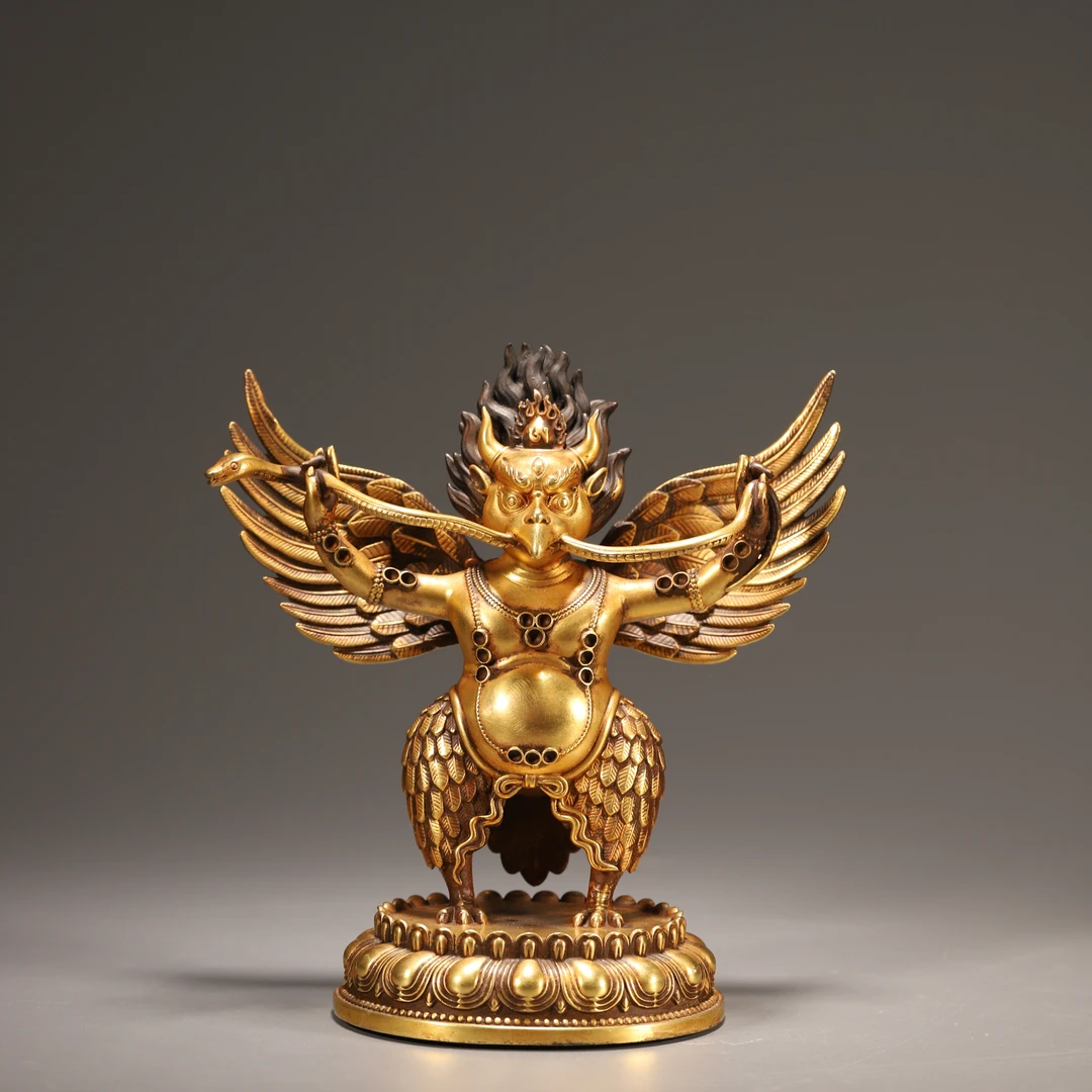 Lot10清代 铜鎏金金翅大鹏鸟造像