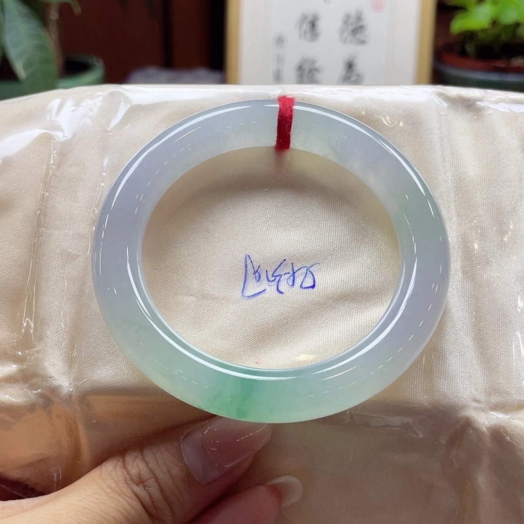 翡翠未镶嵌手镯46 号链接