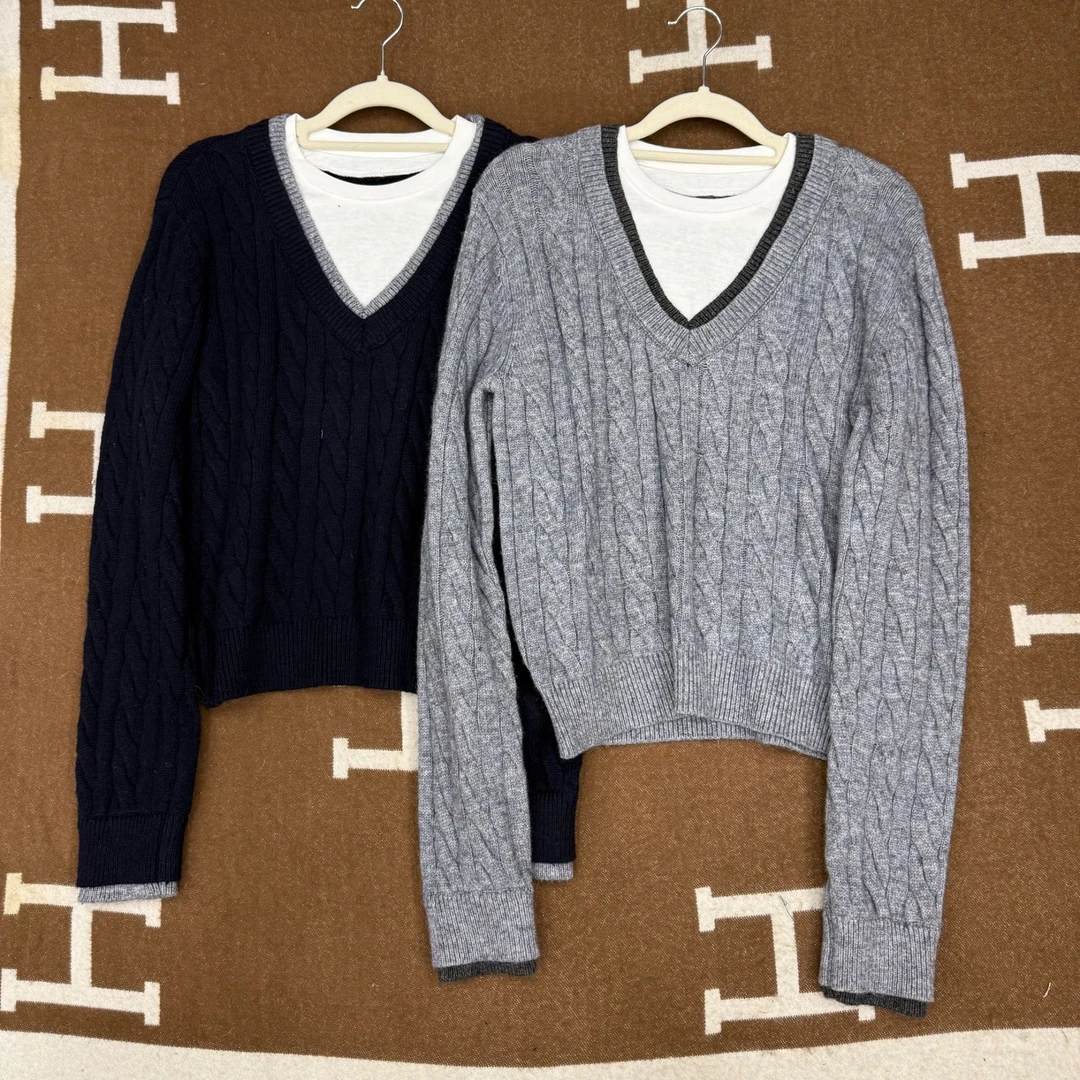 SuSu-130新款V领假两件针织衫