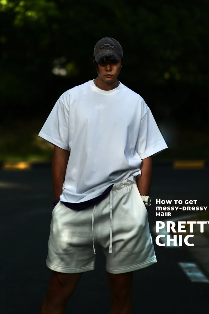 时尚极简风超重磅400领口宽松设计百搭短袖