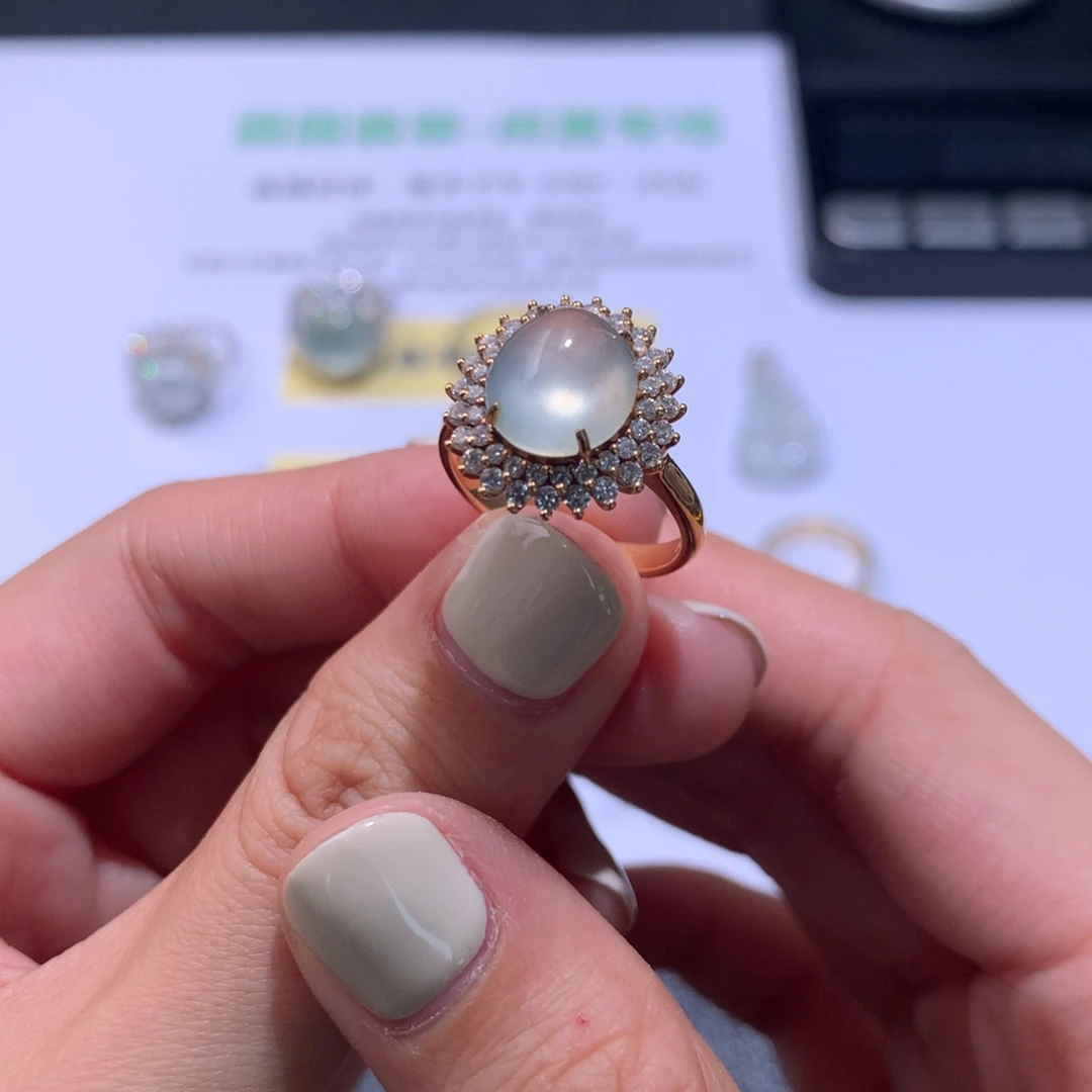 翡翠18K金镶嵌挂件