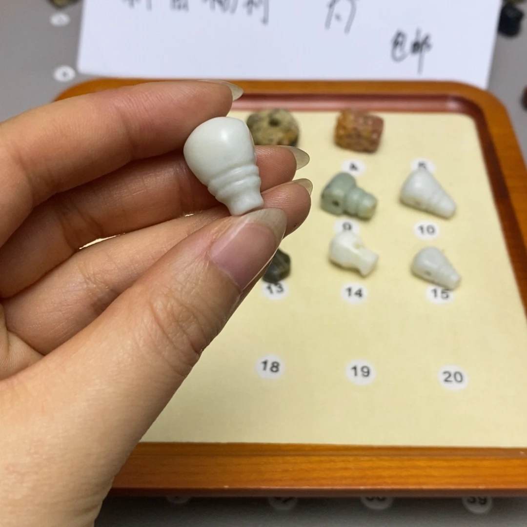 蛇纹石玉配饰合金空*