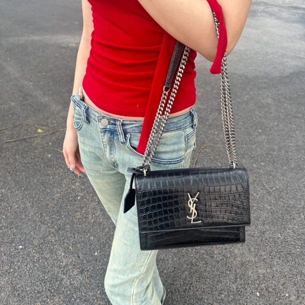 95新 YSL/圣罗兰 Ysl黑色鳄压纹日落中号斜挎包