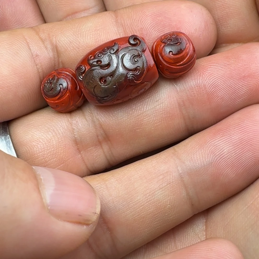 摩***帮南红玛瑙未镶嵌挂件