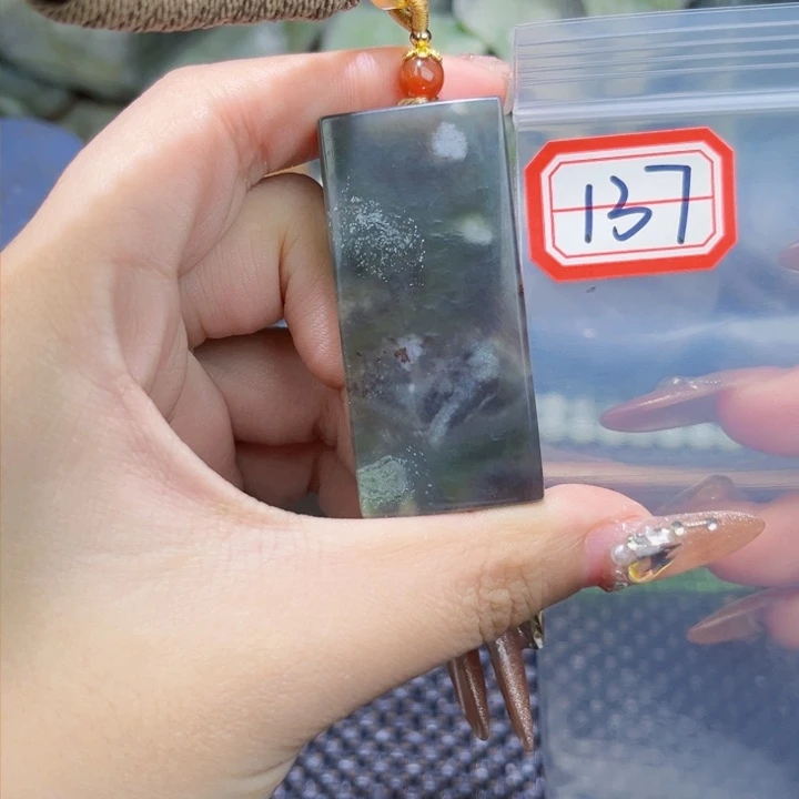 和田玉和田玉边角料随机发未镶嵌