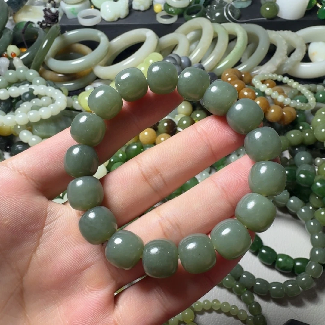 和田玉未镶嵌手串