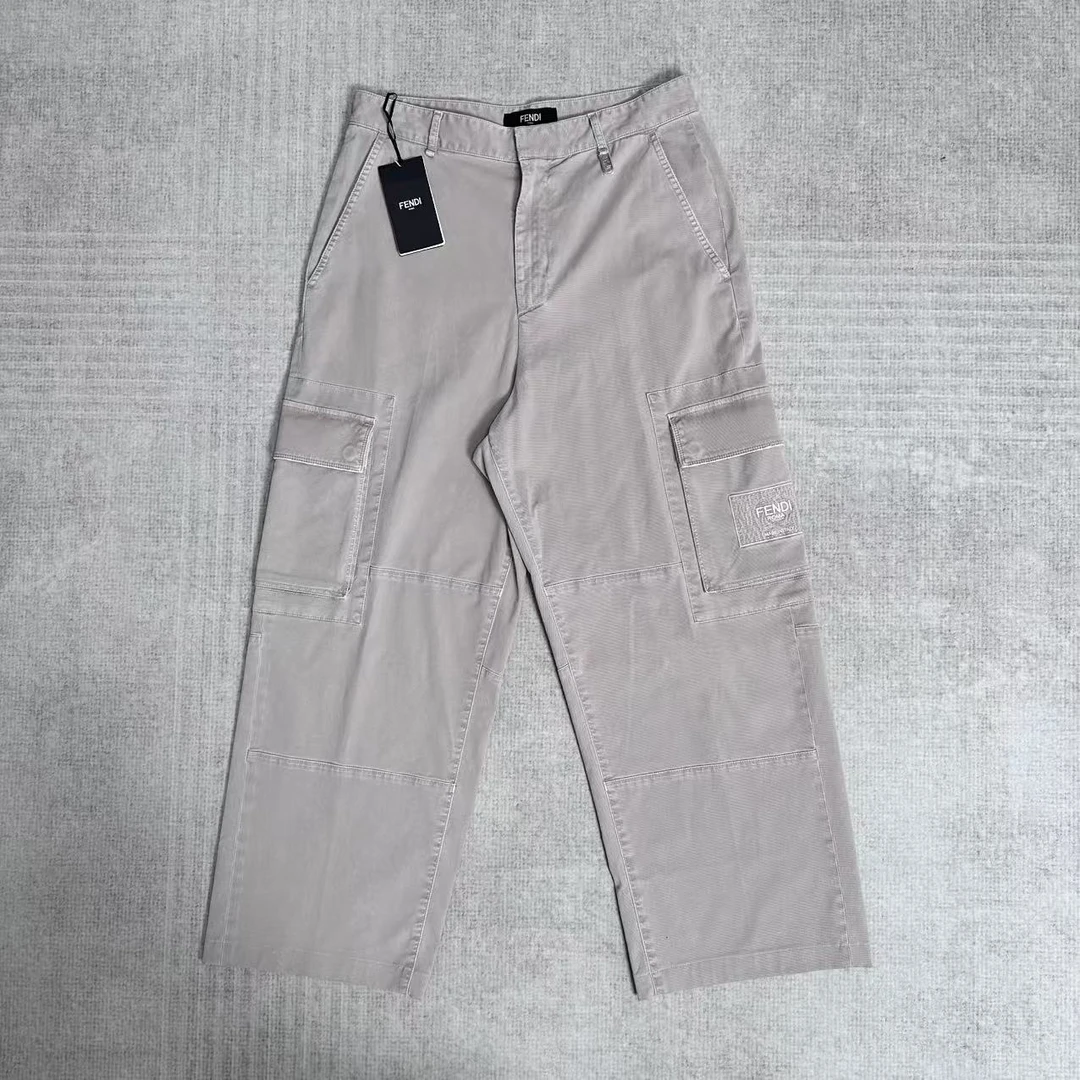 全新未使用 FENDI/芬迪 刺绣logo工装裤/48码/80腰围/011157