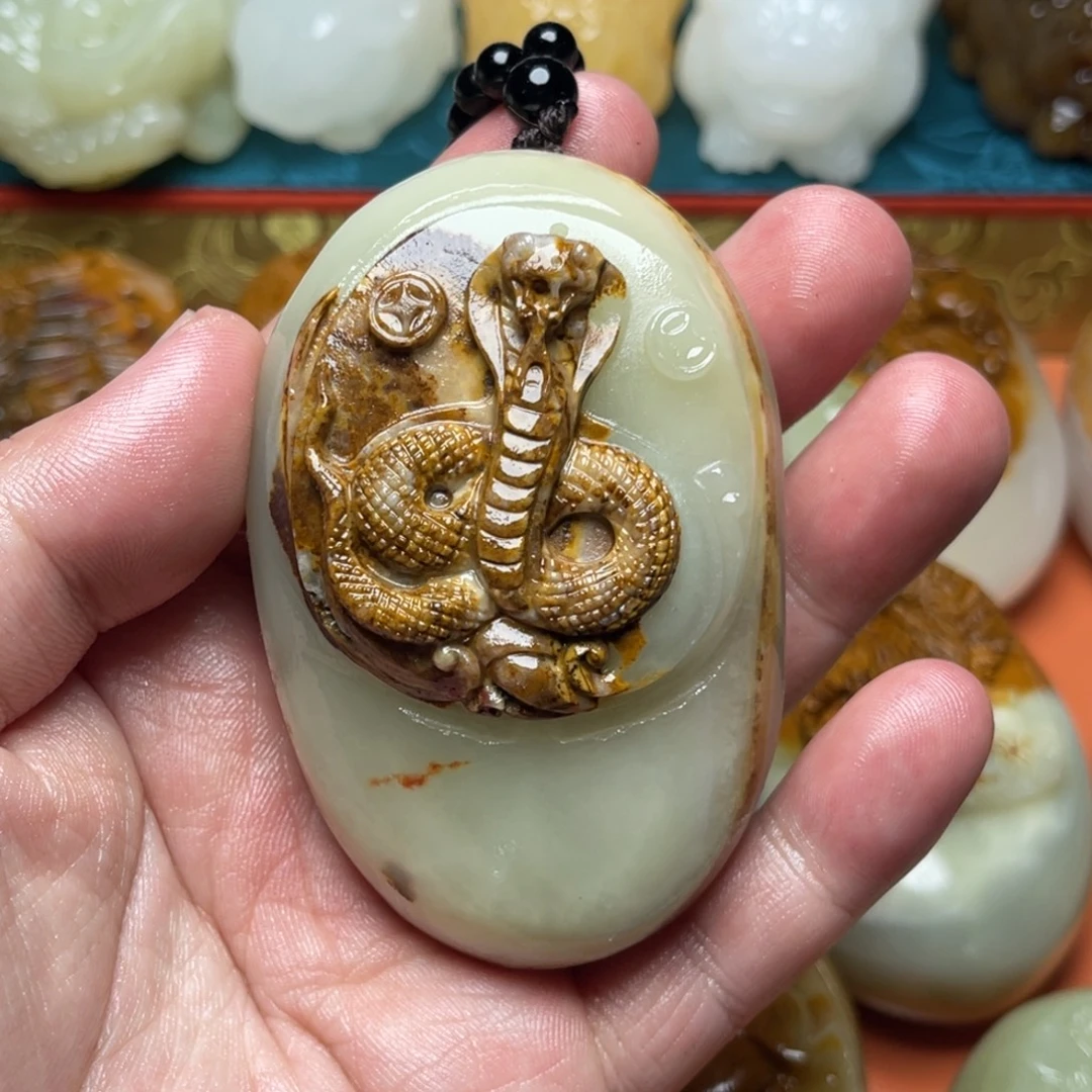 石材天然方解石手把件不退换