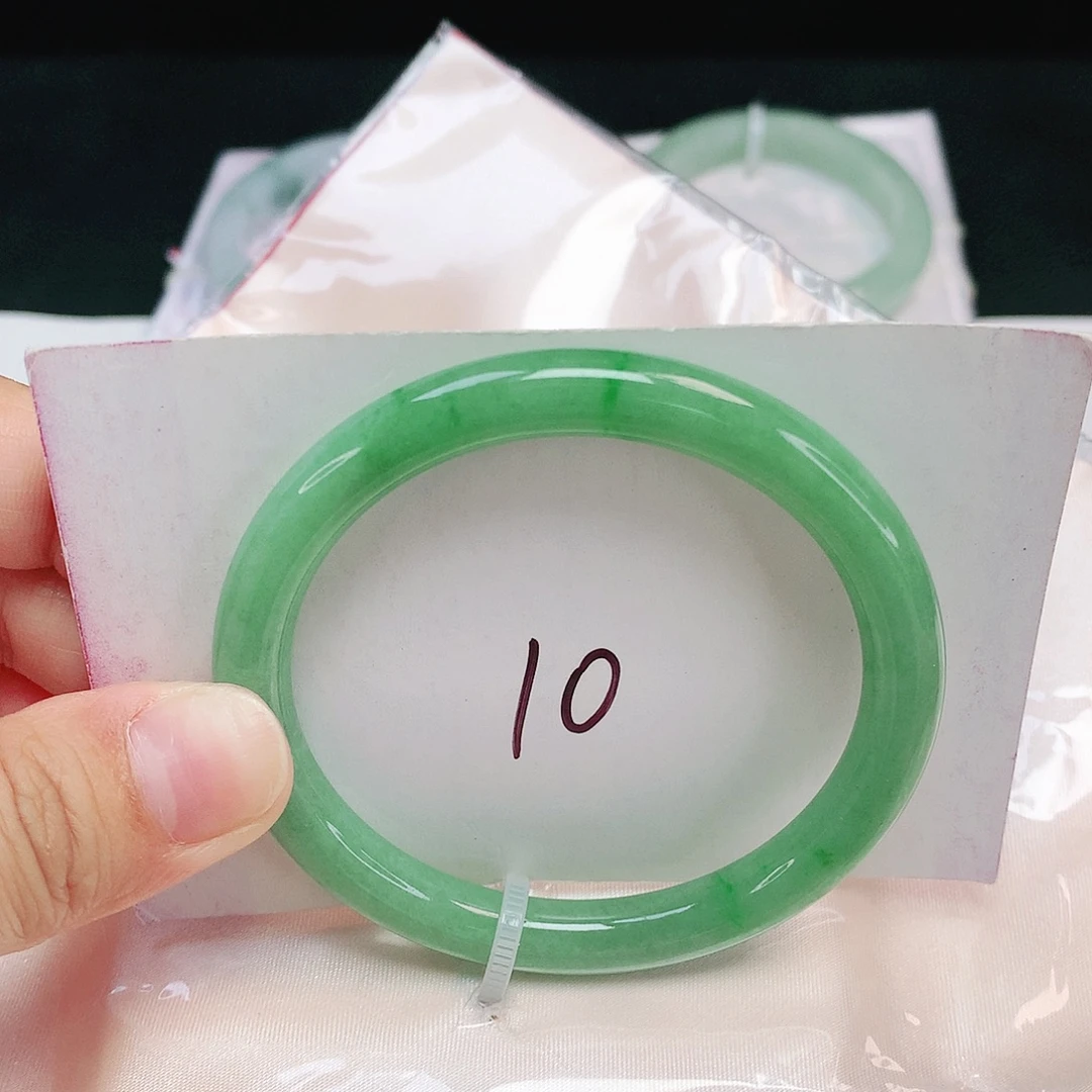 翡翠未镶嵌手镯圆条53