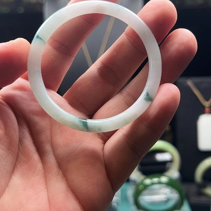 ****子未镶嵌手镯翡翠手镯